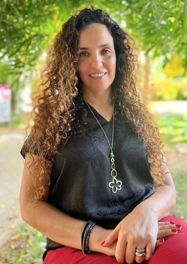 שירלי רומנו, המנהלת החדשה של בית החינוך בית יצחק