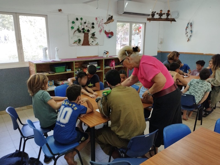המרכז החינוכי יחדיו שהוקם בגבעת חיים, לילדות וילדי מפונים