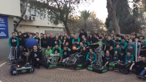 מועדון הרובוטיקה חוגג עשור להיווסדו