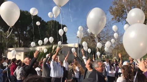 הפרחת בלונים