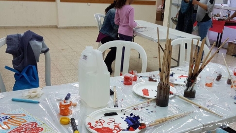 פעילות יצירתית רב-דורית בבית החם בגאולי תימן