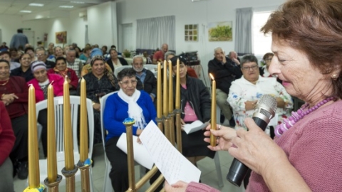 	חגיגת חנוכה למשתתפי הבתים החמים בעמק חפר