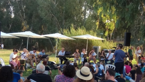 	קבלת השבת עם שם טוב לוי