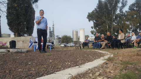 חיזקי סיבק בטקס לזכר חללי המצור על גבעת חיים